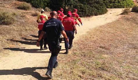 Corpo De Homem Encontrado Na Praia Do Vale Do Olival Em Lagoa