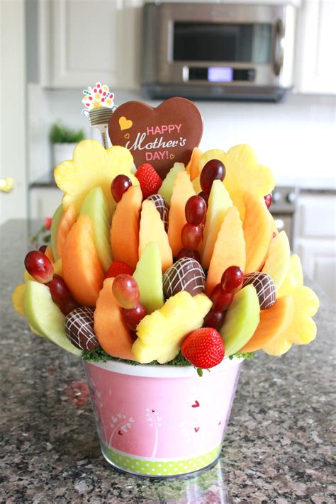 Mother S Day Fruit Arrangements Edible Arrangements