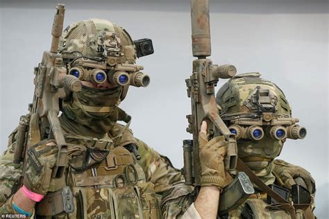 Ukrainian Special Forces With Gpnvg Quad Lens Night Vision Goggles