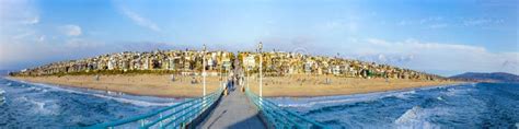 Scenic Pier at Manhattan Beach Near Los Angeles in Sunset Editorial ...