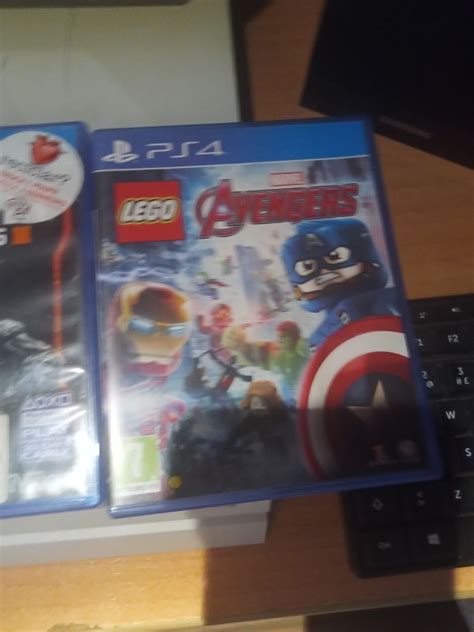 Ps4 4 Jogos E Um Comando Charneca De Caparica E Sobreda OLX Portugal