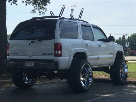 2003 Chevrolet Tahoe Wheel Offset Aggressive 1 Outside 59 Off