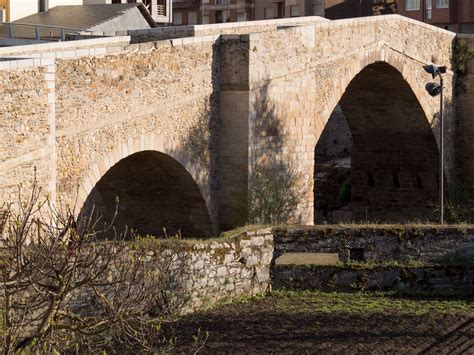 Ponferrada Y Sus Puentes Castillo De Los Templarios