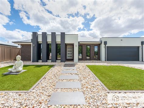 23 Rissmann Drive Horsham Vic 3400 Property Details