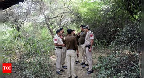 Maharashtra Delhi Police Call 3 Persons To Record Statements In