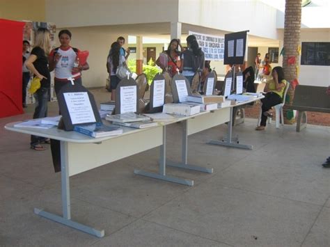 Campus Arapiraca realiza campanha em defesa da Biblioteca Notícias