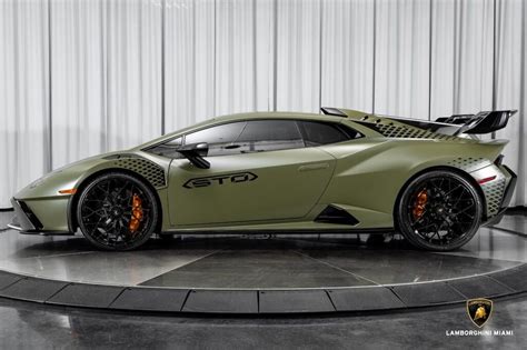 Lamborghini Huracan Sto In Verde Turbine Matt Will Make Anyone Green