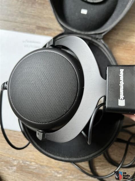 Beyerdynamic DT880 Special Black Edition 600 Ohm Photo 5022895 US