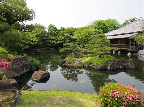 遊びにおいで姫路へ 姫路城西御屋敷跡庭園「好古園」