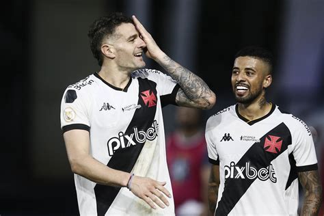 Estreia E Primeiro Gol De Vegetti Pelo Vasco Completam Um AnoJogada 10