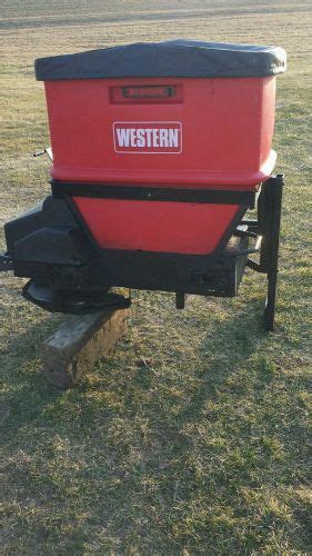 Sell Western salt spreader in Bernville, Pennsylvania, United States