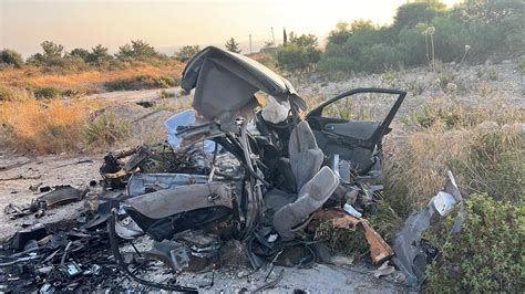 Girne De Irmenlik Yolunda Feci Kaza Ki I Hayat N Kaybetti Bi Man Et