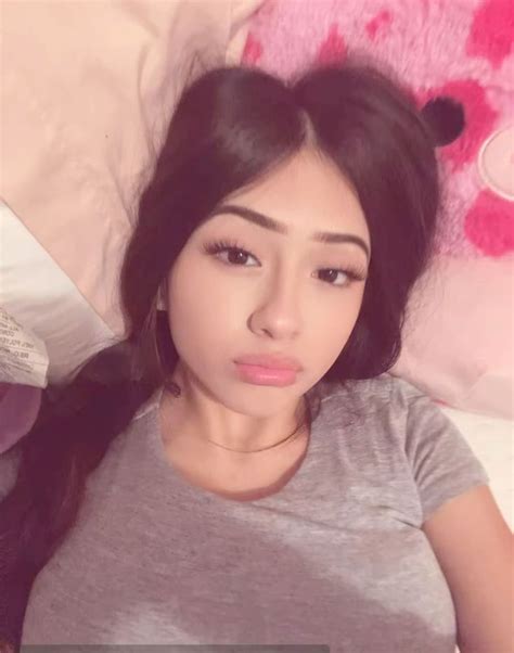 Pin By On Random Latina Makeup Looks Pretty Latina Pretty Latinas