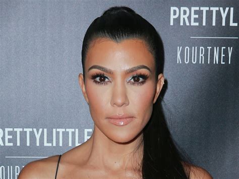 Kourtney Kardashian Swears By A 5 Face Mask To Get Rid Of Pimples