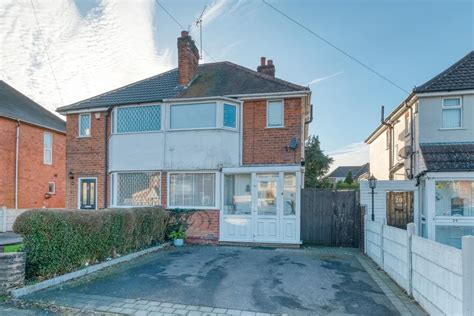 Beverley Road Rednal Birmingham 2 Bed Semi Detached House £210 000