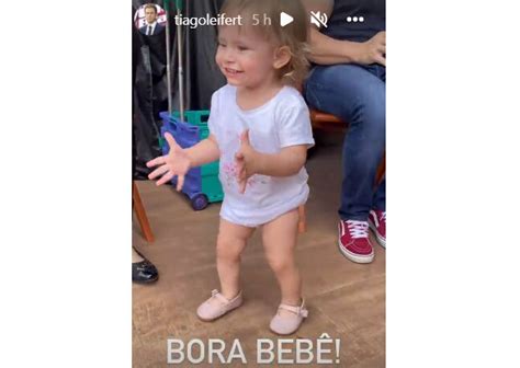 Tiago Leifert Grava A Filha Dan Ando E Se Diverte Lua O Tempo