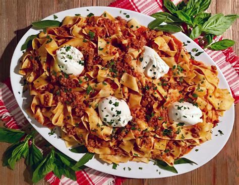 Pappardelle Alla Bolognese With Burrata Cheese Cooking Mamas