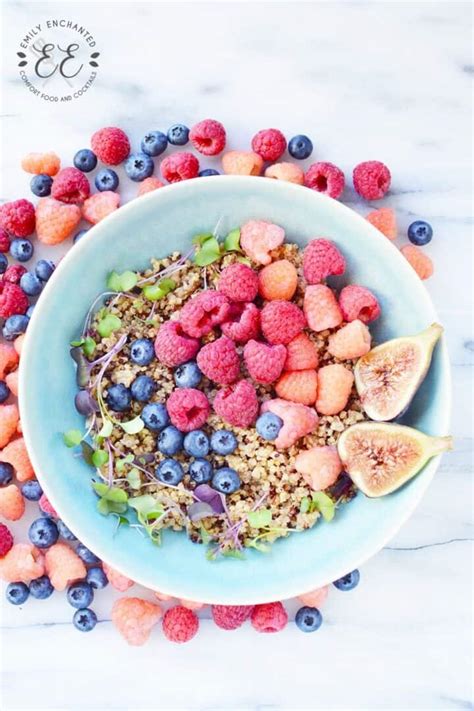 The Best Healthy Breakfast Grain Bowl Recipe With Fruit