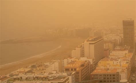 La calima convierte hoy a España en el país más contaminado del mundoEl