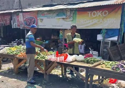 Aktivitas Jual Beli Di Pasar Baru Cikarang Mulai Menggeliat Pasca