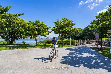 Harry51703a騎自行車騎腳踏車休閒運動淡水竹圍金色水岸自行車道河濱自行車道淡水河岸自行車 Flickr