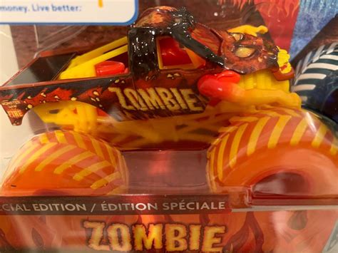 Brand New Monster Jam Fire Ice Edition Zombie Vs El Toro Loco