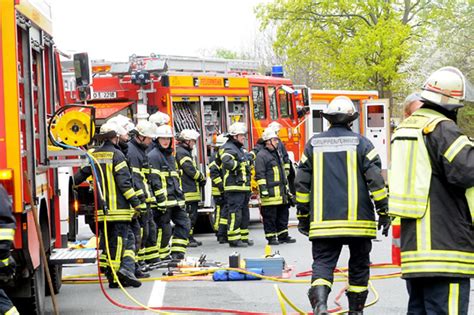 Unfall Auf Der B Bei Bergede