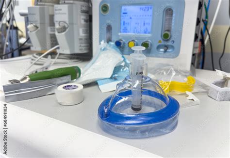 Laryngoscope Ventilator Intubation Kit Endotracheal Tube Oral