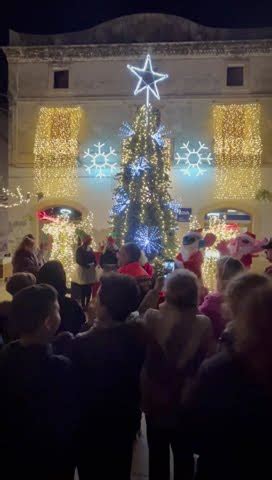 Encesa Dels Llums De L Arbre De Nadal A Creixell Youtube