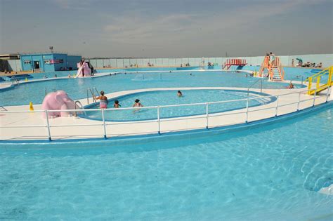 Kents Outdoor Swimming Pools Open This Summer