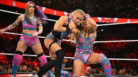 Nox And Natalya Become Wwe Womens Tag Team Title No 1 Contenders Raw