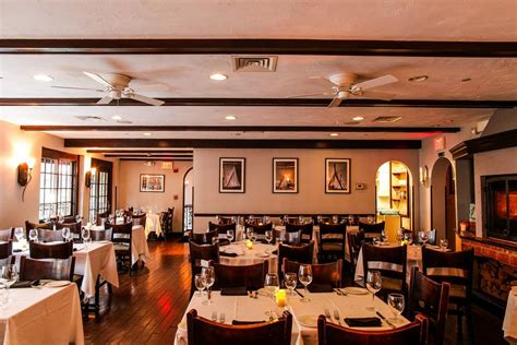 Host Your Corporate Events at Tresca in the North End of Boston