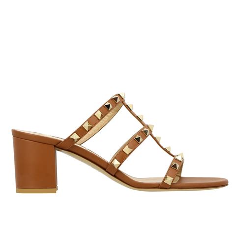 Valentino Garavani Rockstud Valentino Gravami Leder Sandale Leder