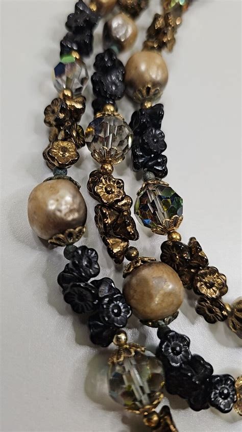 Vtg Vendome Triple Strand Molded Glass Floral Beads Gem