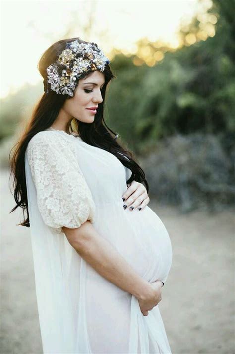 Pin By Alexandra Plain On Photo Maternity Pregnant Bride Maternity