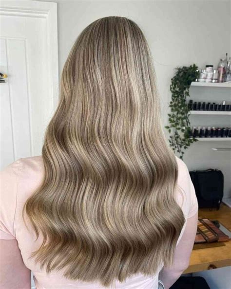 24 Dishwater Blonde Hair Colors You Ll Want To Show Your Hair Colorist