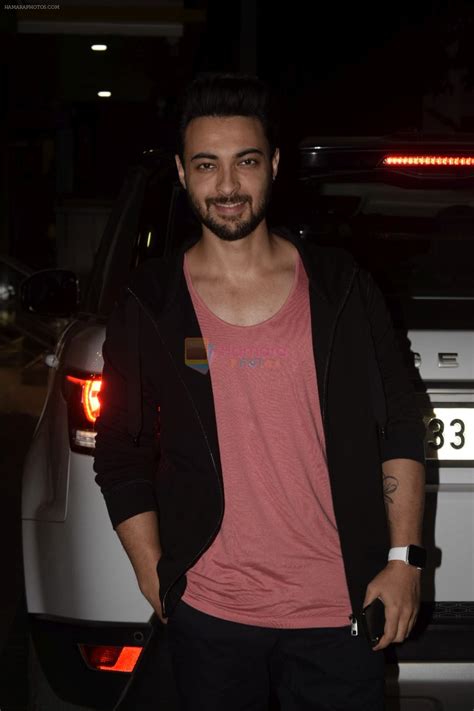 Aayush Sharma Spotted At Khar on 23rd Jan 2019 / Aayush Sharma ...