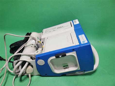 Used ZOLL R-Series Defibrillator For Sale - DOTmed Listing #4817490: