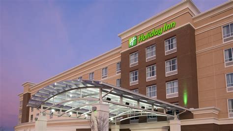 Holiday Inn Indianapolis Airport (Indianapolis, IN): What to Know ...