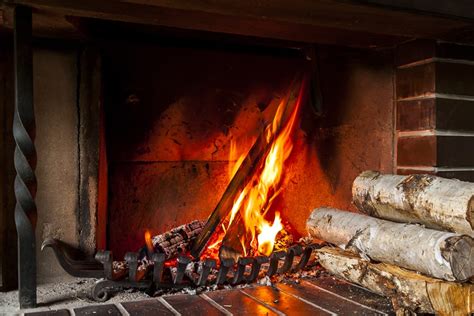 Come Sistemare La Legna Per Il Camino Non Sprecare