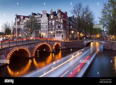 Leidsegracht At Night Amsterdam Holland Stock Photo Alamy