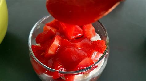 Recette De Coupe Fraises Coulis Et Chantilly