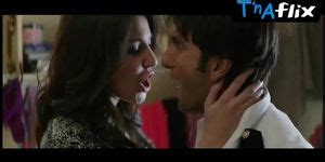 Anushka Sharma Butt Bikini Scene In Dil Dhadakne Do Tnaflix