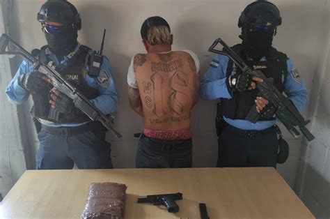 Con Droga Y Arma Agentes Policiales De La Umep Detienen A Supuesto