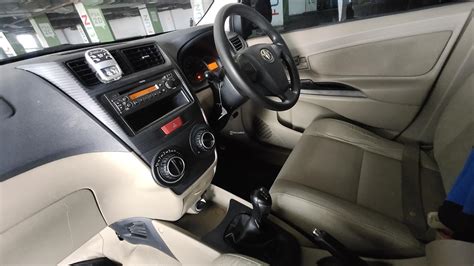 Mobil Toyota New Avanza G Manual Bekas Lengkap Plat Genap Di