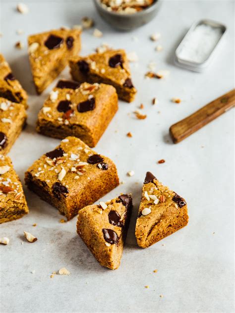 Chocolate Chunk Almond Butter Blondies Oh Ladycakes