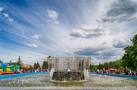 Славянск площадь - 81 фото