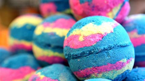 The Follow: See how a Lush bath bomb is made - TODAY.com