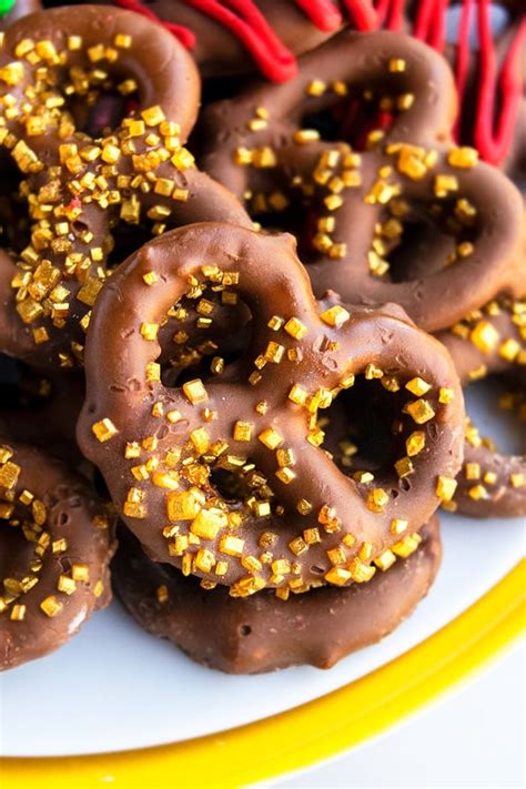 Chocolate Covered Pretzels CakeWhiz