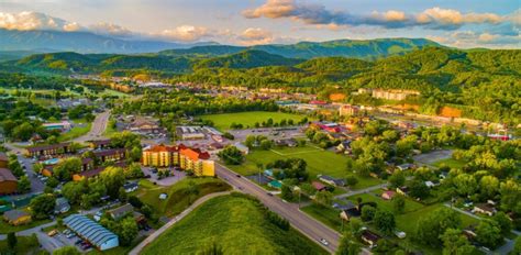 The 10 Best Tennessee Mountain Towns To Visit Blue Ridge Mountains